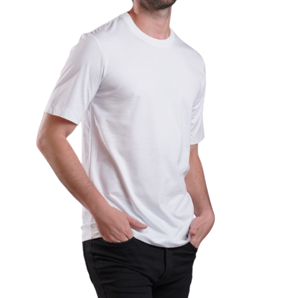 8 Camiseta Silueta Essential 200gr – 100% Algodón Peruano